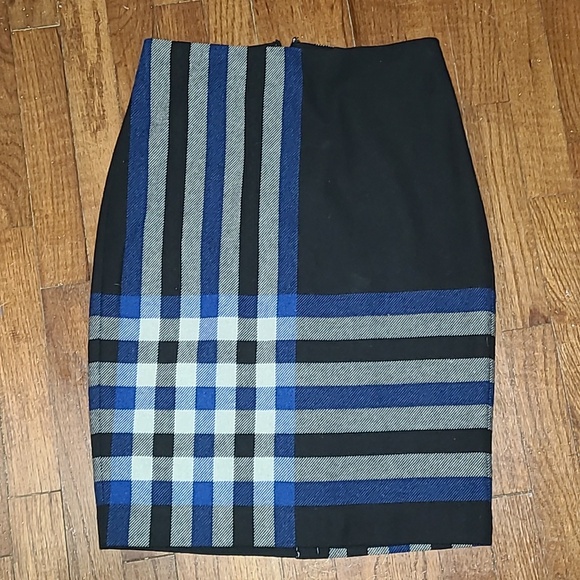 Talbots Dresses & Skirts - Talbots Wool blend herringbone Striped patterned pencil skirt size 4P NWT
